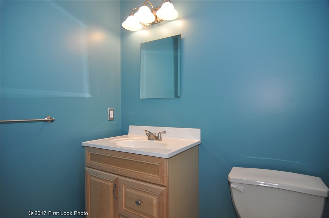 22 Stone Bridge Way Hopkinton, RI 02832 - Photo 31 of 39 Full Bath