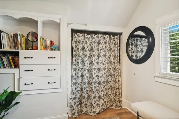 $3,500 | 114 Harrison Street, Barrington, IL 60010