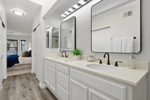 $1,268,000 | 983 La Mesa Terrace, Unit C, Sunnyvale, CA 94086