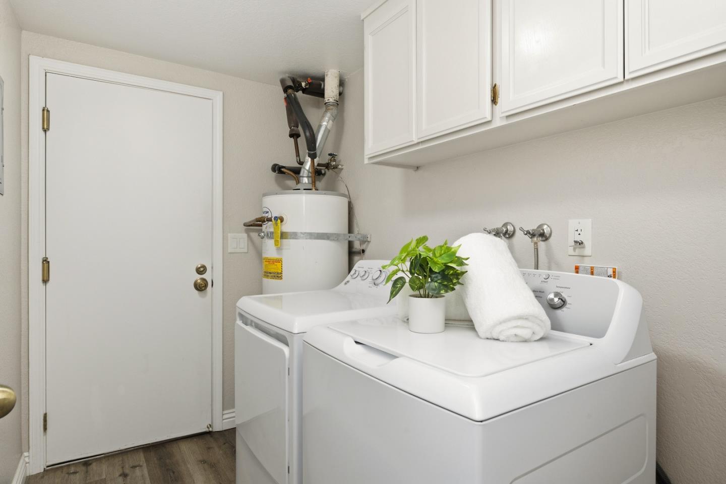 983 La Mesa Terrace, Unit C Sunnyvale, CA 94086 - Photo 25 of 36