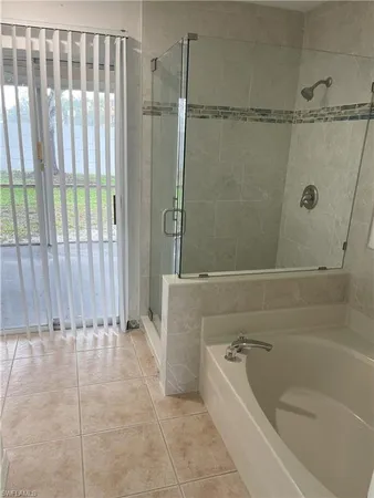 $2,950 | 9758 Country Oaks Drive, Fort Myers, FL 33967