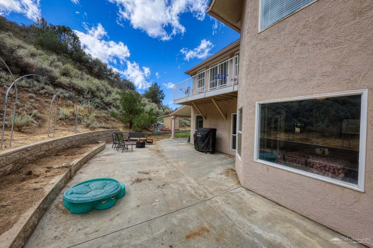 26250 Cumberland Road Tehachapi, CA 93561 - Photo 6 of 25 Gallery Image 6