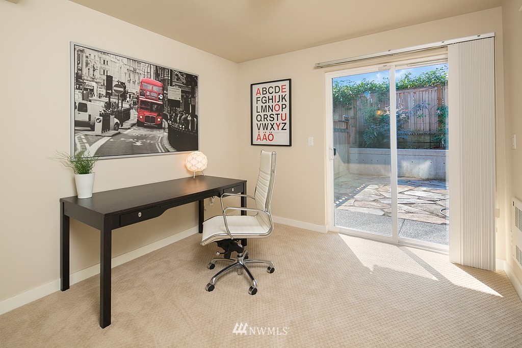 4313 Linden Avenue North, Unit B Seattle, WA 98103 - Photo 12 of 18 Gallery Image 12
