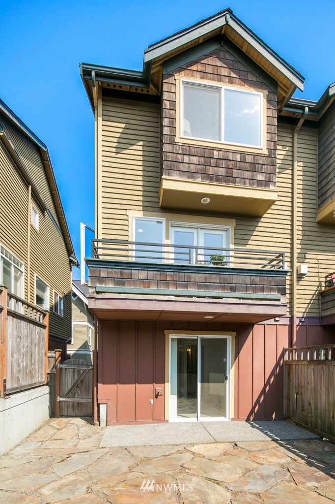 4313 Linden Avenue North, Unit B Seattle, WA 98103 - Photo 17 of 18 Gallery Image 17
