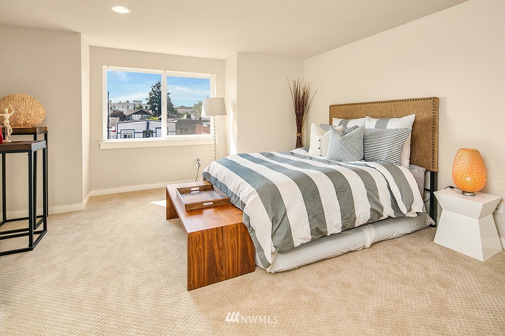 4313 Linden Avenue North, Unit B Seattle, WA 98103 - Photo 10 of 18 Gallery Image 10
