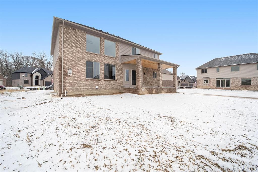 49205 Ridgeview Drive Macomb, MI 48044 - Photo 15 of 38