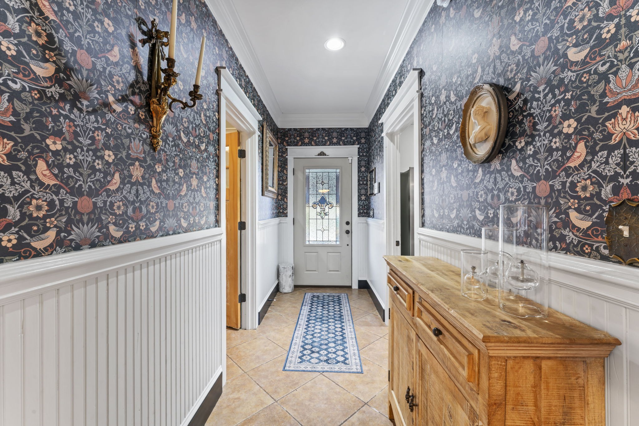 4701 Browns Mill Road Lascassas, TN 37085 - Photo 42 of 89 a hallway with painting on the wall and a large mirror