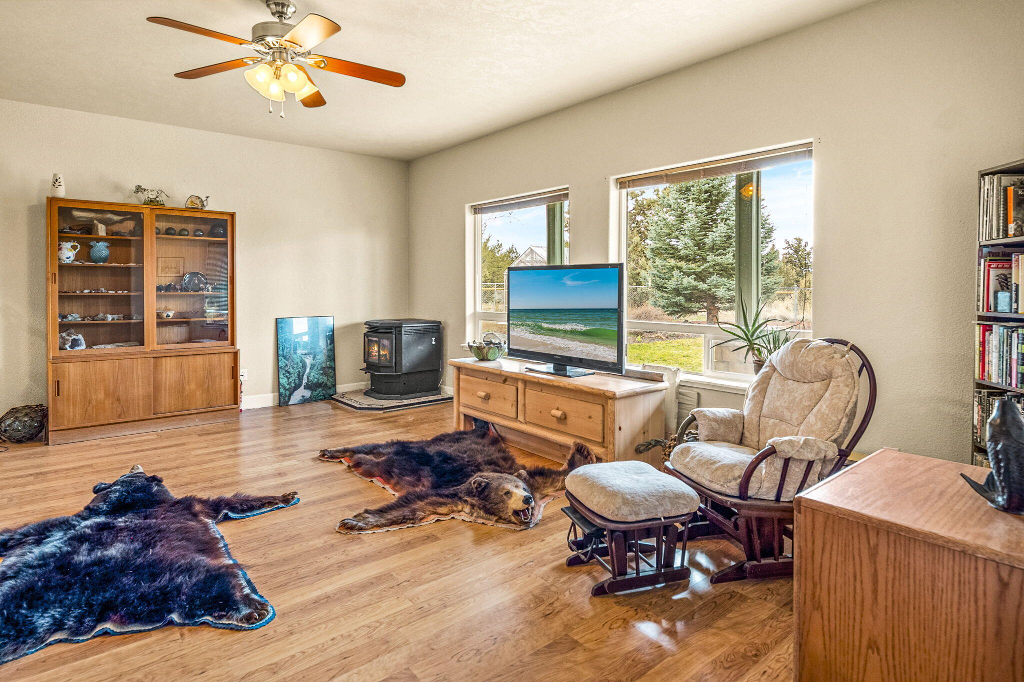 7213 Southwest Shad Road Terrebonne, OR 97760 - Photo 5 of 72 3-web-or-mls-7213 SW Shad Rd, Terrebonne