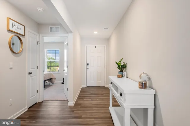 $2,350 | 171 Centergate Drive, Charles Town, WV 25414