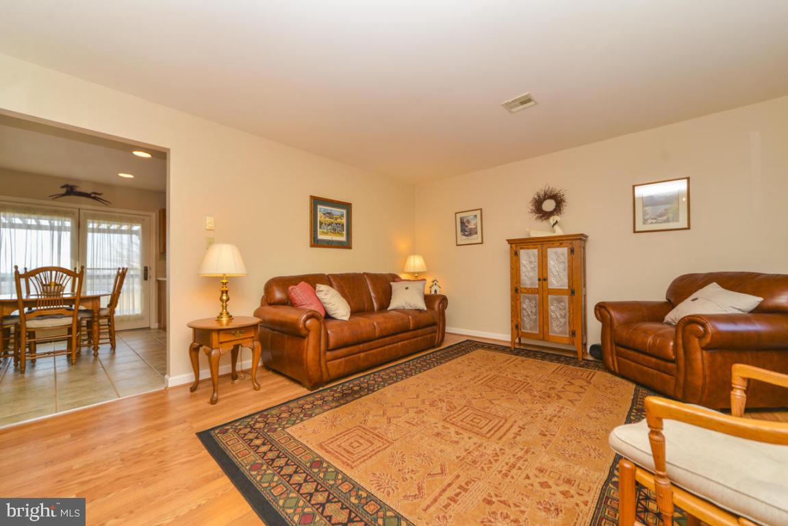 320 East Lexington Road Lititz, PA 17543 - Photo 9 of 33 a living room with furniture rug and window