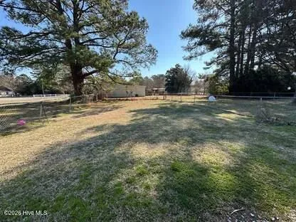 $1,075 | 116 Pine Crest Drive, Jacksonville, NC 28546