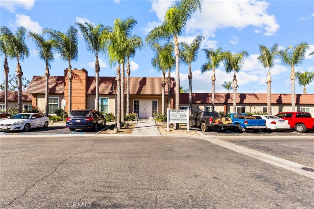 300 North Rampart Street, Unit 127 Orange, CA 92868 - Photo 27 of 29