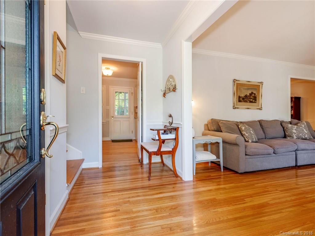 1208 Braeburn Road Charlotte, NC 28211 - Photo 4 of 28 Gallery Image 4