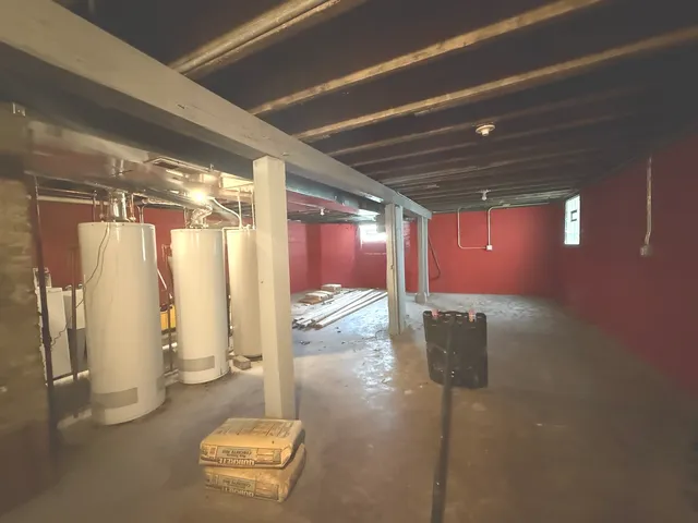 $285,000 | 8329 South Burnham Avenue, Chicago, IL 60617