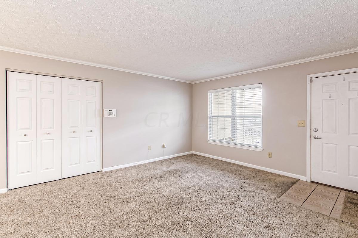 5416 Garden Ridge, Unit 5416 Columbus, OH 43228 - Photo 5 of 30