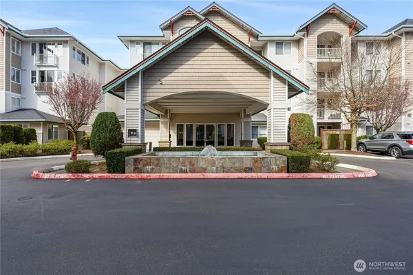 $399,000 | 13301 Southeast 79th Place, Unit B107, Newcastle, WA 98059
