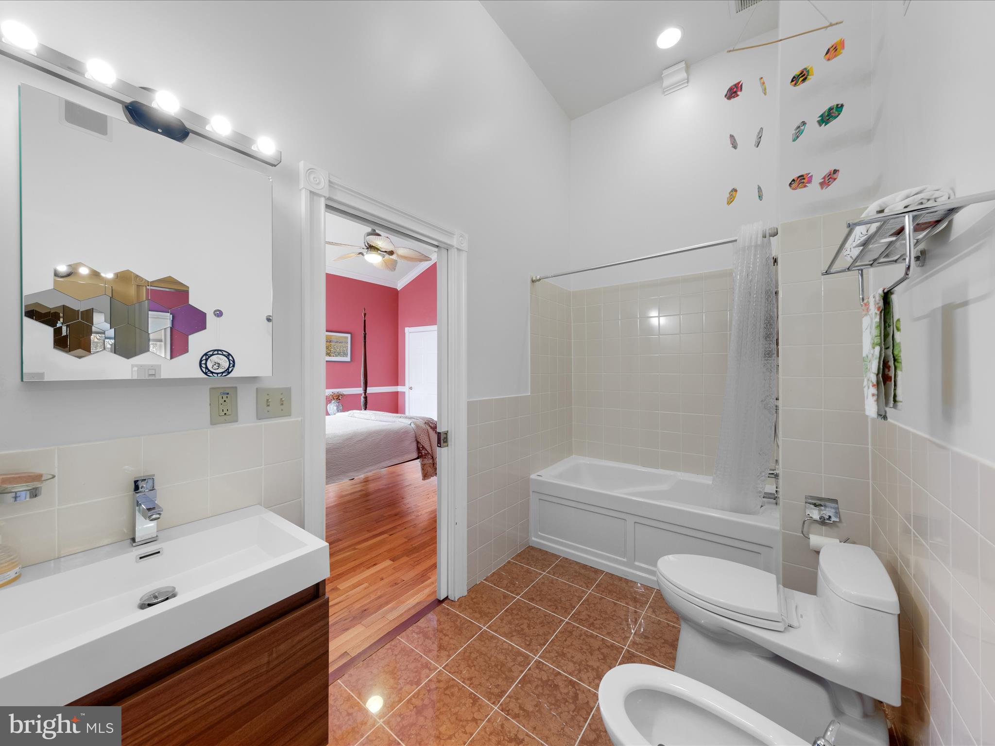 32828 Murray Road Dagsboro, DE 19939 - Photo 64 of 122 En suite bath for Bedroom # 2