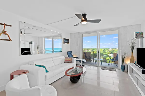 $2,800 | 2000 South Ocean Boulevard, Unit 7N, Lauderdale-by-the-Sea, FL 33062