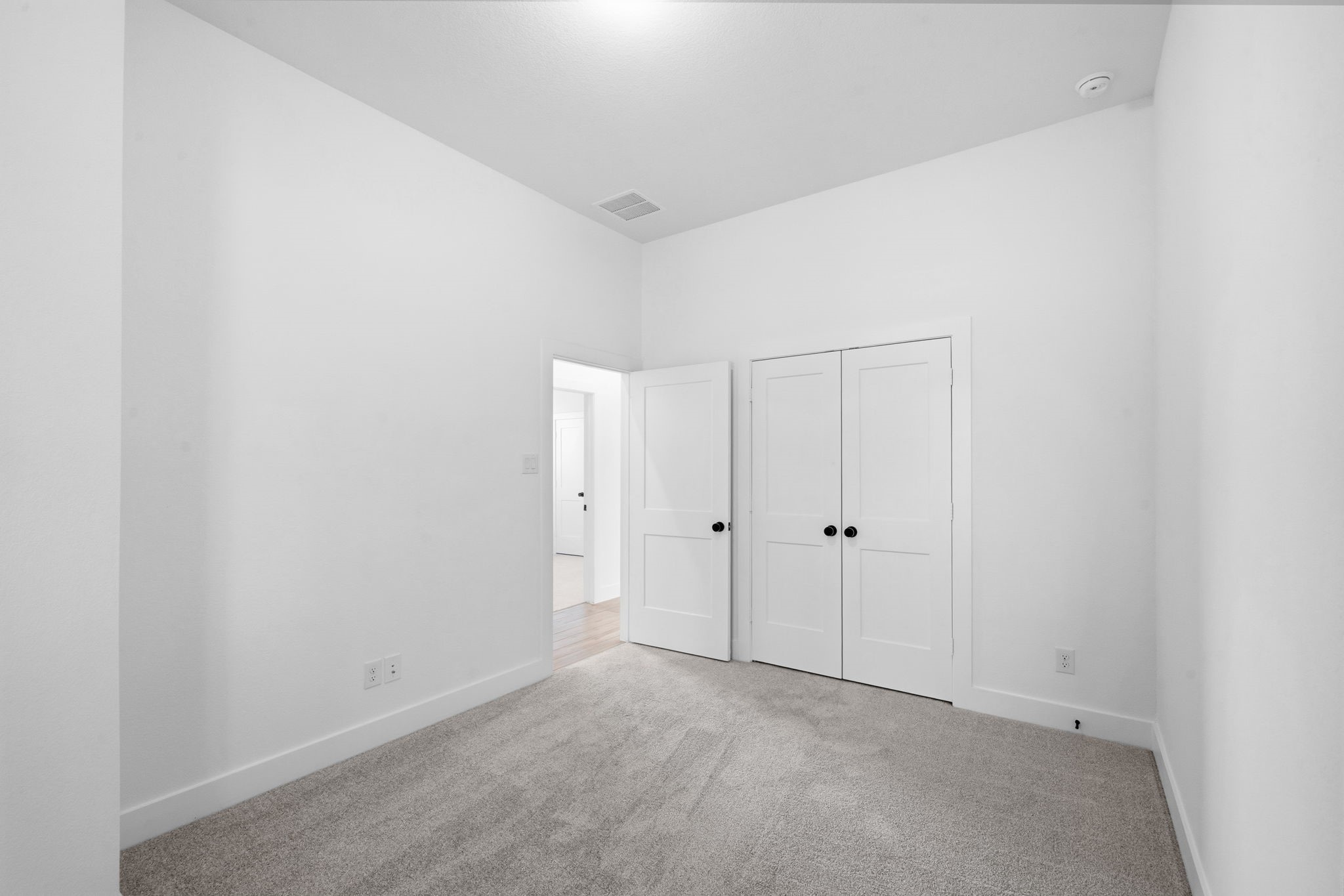 12806 Meadow Wind Way Conroe, TX 77302 - Photo 10 of 37 a view of an empty room