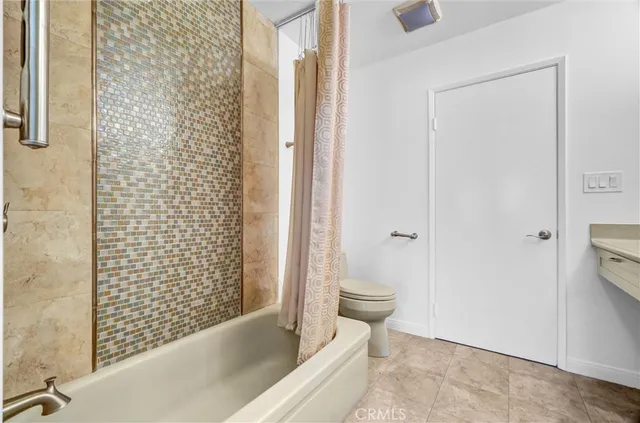 $700,000 | 3707 East Livingston Drive, Unit 403, Long Beach, CA 90803