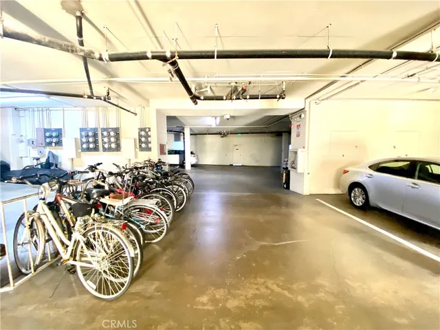 $700,000 | 3707 East Livingston Drive, Unit 403, Long Beach, CA 90803