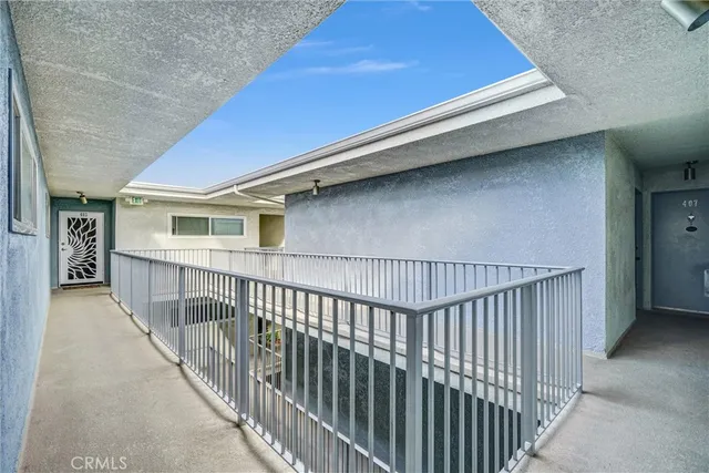 $700,000 | 3707 East Livingston Drive, Unit 403, Long Beach, CA 90803