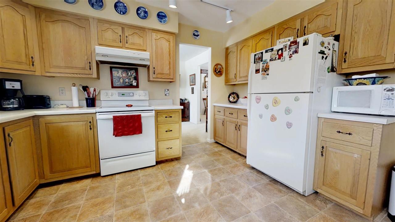 830 Berry Hill Road Sheffield, VT 05866 - Photo 3 of 22 Gallery Image 3