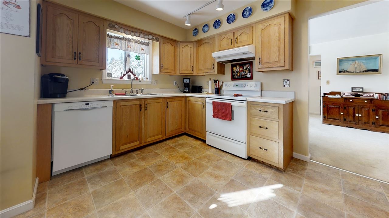 830 Berry Hill Road Sheffield, VT 05866 - Photo 4 of 22 Gallery Image 4
