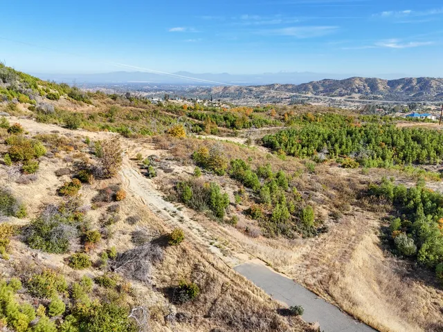 $2,500,000 | Mule Mountain Parkway, Redding, CA 96001