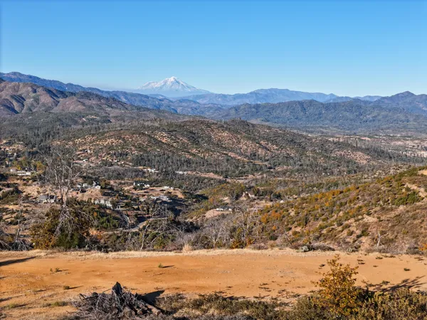 $2,500,000 | Mule Mountain Parkway, Redding, CA 96001