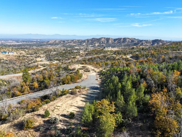 $2,500,000 | Mule Mountain Parkway, Redding, CA 96001