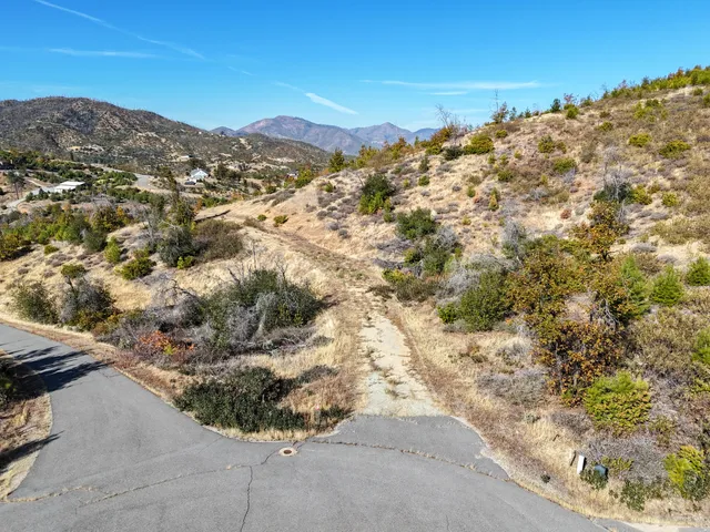 $2,500,000 | Mule Mountain Parkway, Redding, CA 96001