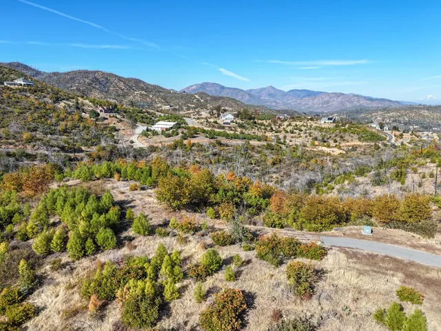 $2,500,000 | Mule Mountain Parkway, Redding, CA 96001