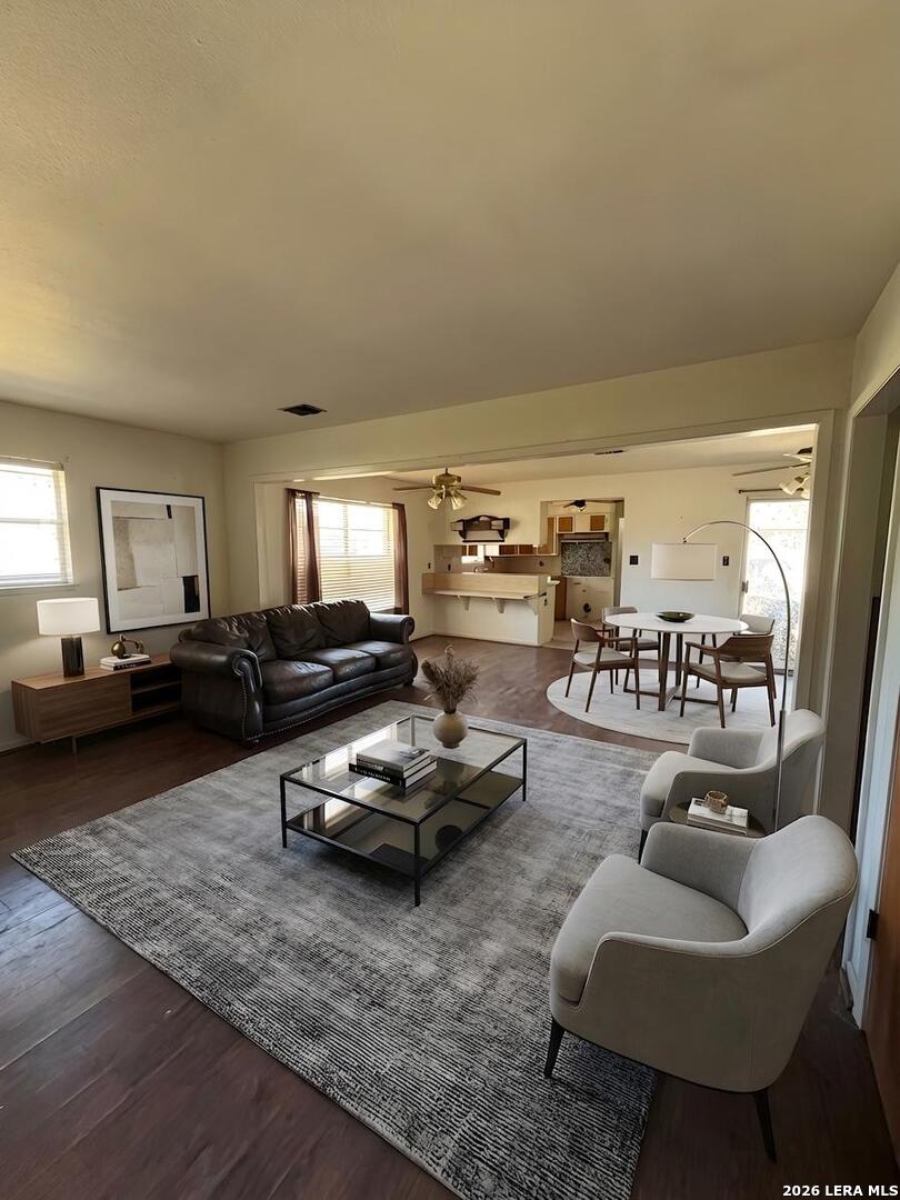 1946 9th Street Hempstead, TX 77445 - Photo 2 of 15