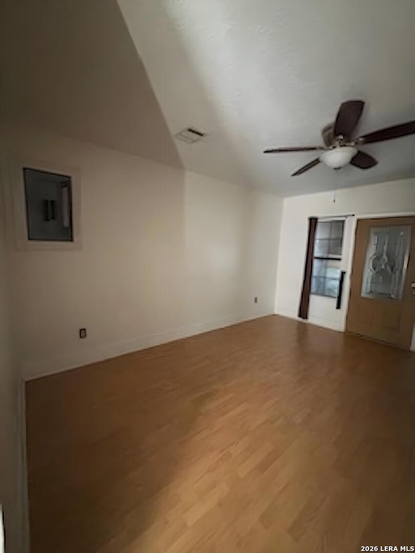 1946 9th Street Hempstead, TX 77445 - Photo 3 of 15