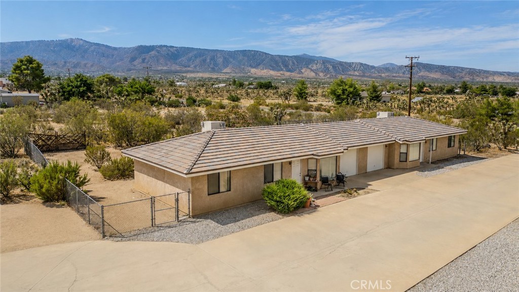 11461 Oasis Road Pinon Hills, CA 92372 - Photo 3 of 57 Gallery Image 3