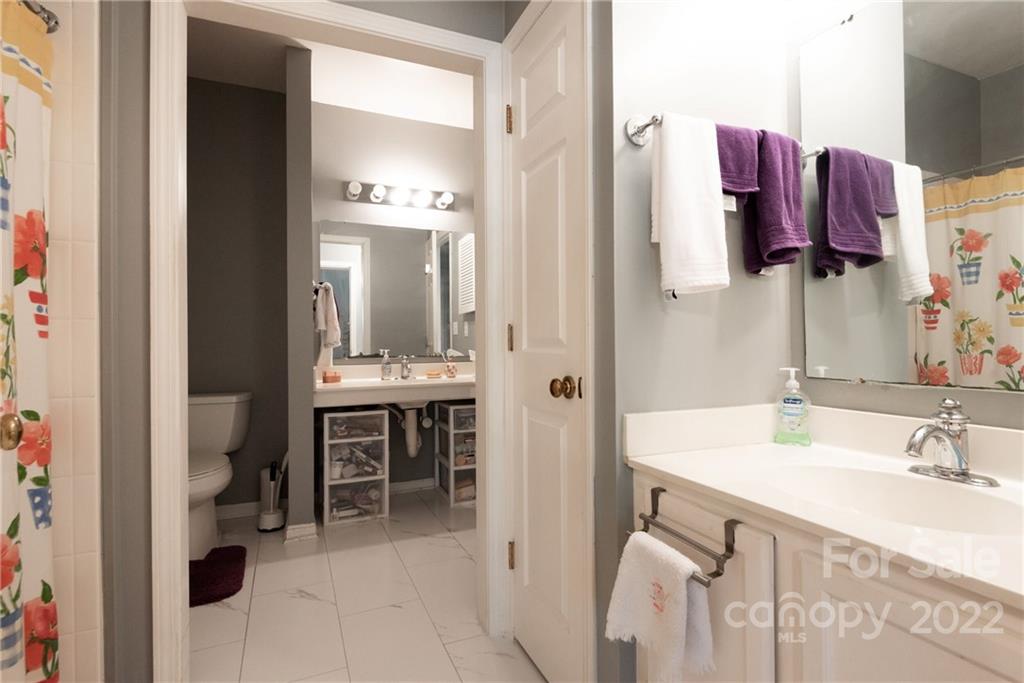 766 Marsh Road, Unit 1 Charlotte, NC 28209 - Photo 12 of 17 Gallery Image 12