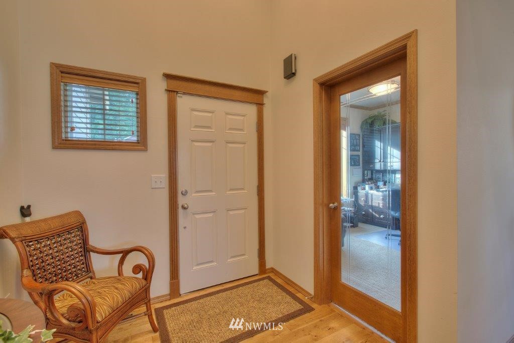 9440 Northeast 173rd Place Bothell, WA 98011 - Photo 16 of 21 Gallery Image 16