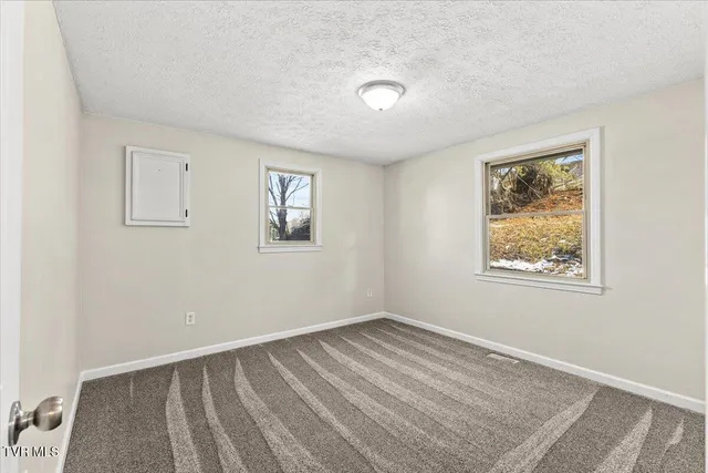 $299,000 | 212 Highland Circle, Bluff City, TN 37618