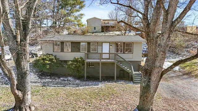 $299,000 | 212 Highland Circle, Bluff City, TN 37618