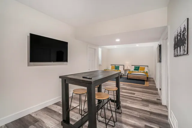 $1,200,000 | 922 North Hill Street, South Bend, IN 46617