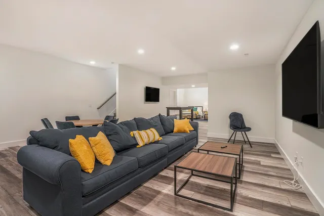 $1,200,000 | 922 North Hill Street, South Bend, IN 46617