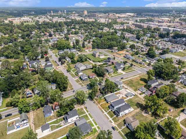 $1,200,000 | 922 North Hill Street, South Bend, IN 46617