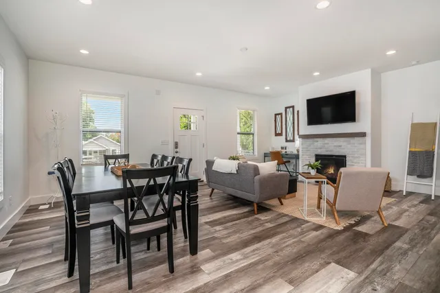 $1,200,000 | 922 North Hill Street, South Bend, IN 46617