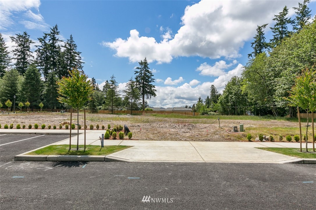 351 Northwest Ruth Lane Bremerton, WA 98310 - Photo 2 of 24 Gallery Image 2