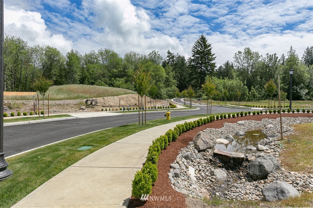 351 Northwest Ruth Lane Bremerton, WA 98310 - Photo 3 of 24 Gallery Image 3