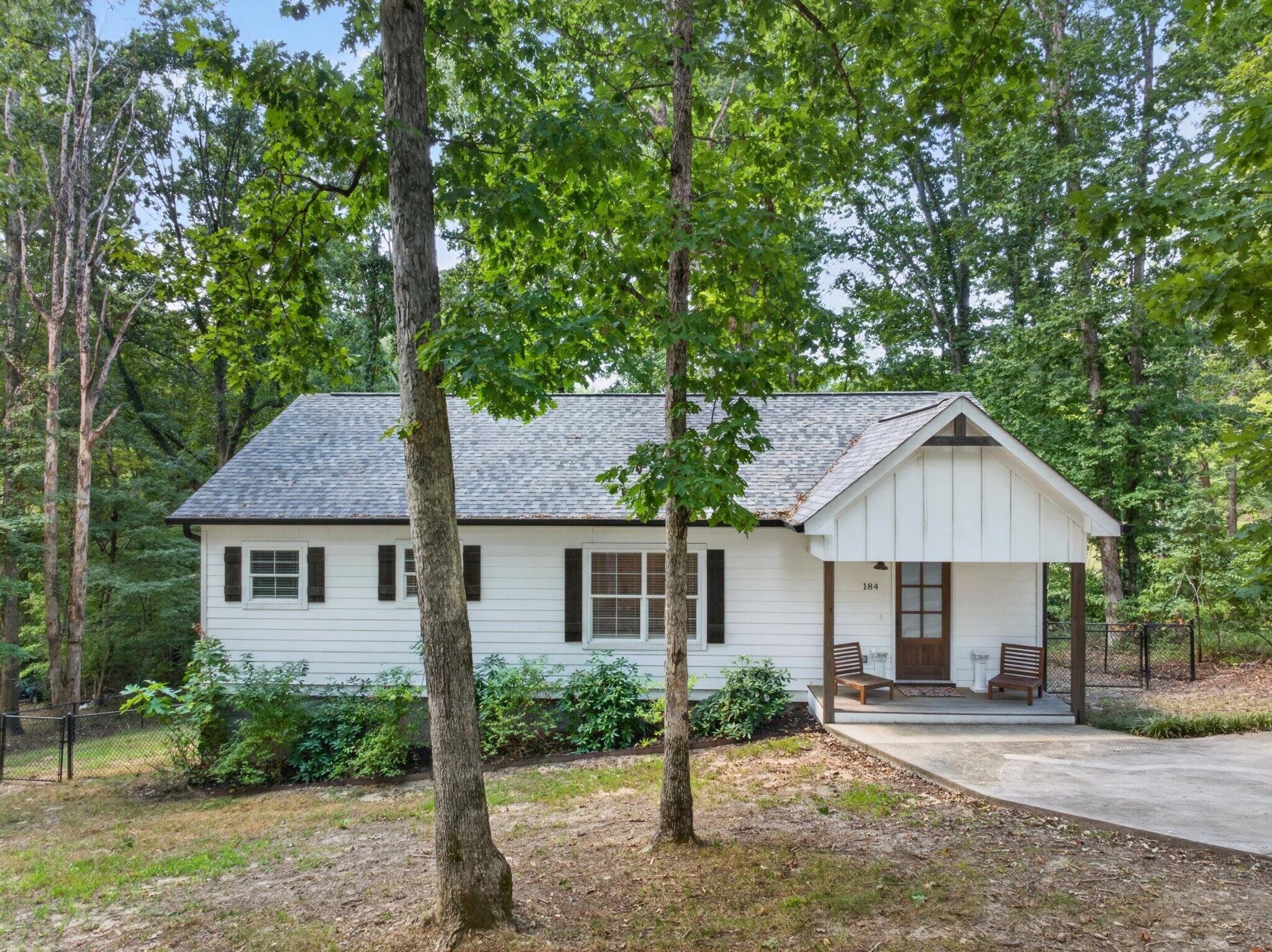 184 Middle Road Lookout Mountain, GA 30750 - Photo 2 of 39 02 - 184 Middle Rd - Drone