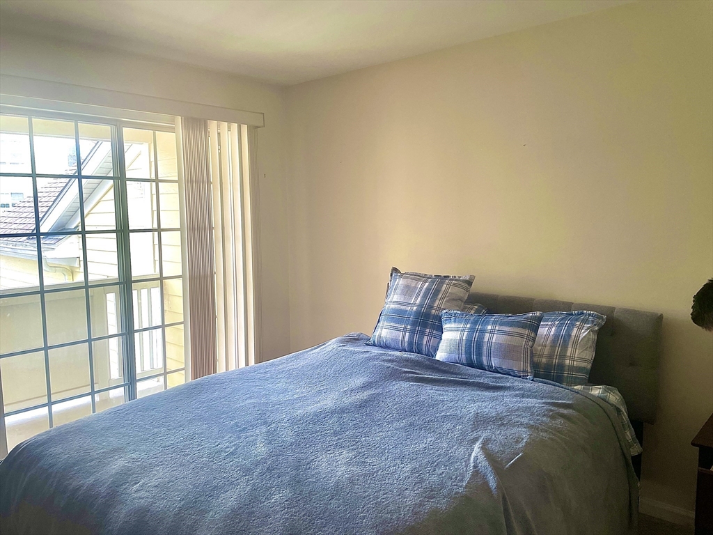 208 Gazebo Circle, Unit 208 Reading, MA 01867 - Photo 10 of 13