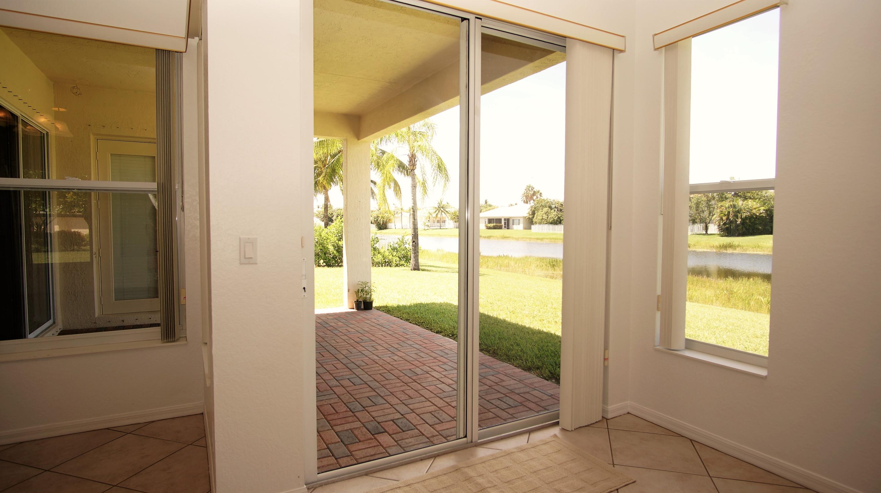 4688 Manderly Drive Wellington, FL 33449 - Photo 15 of 55 Family Room to Lanai