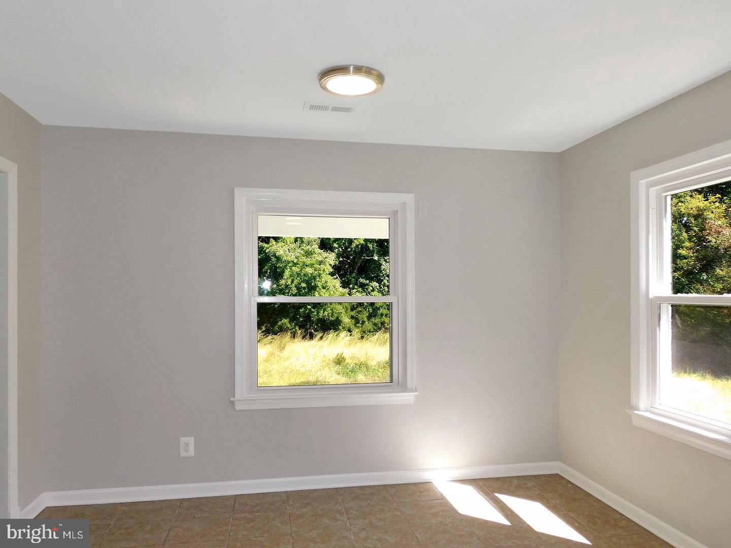 25447 Evas Way Hollywood, MD 20636 - Photo 8 of 11